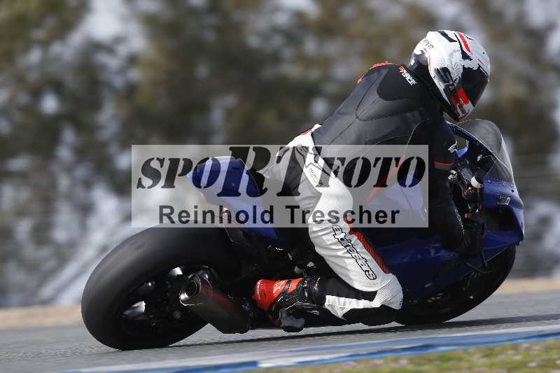 /Archiv-2024/02 29.01.-02.02.2024 Moto Center Thun Jerez/Gruppe schwarz-black/backside